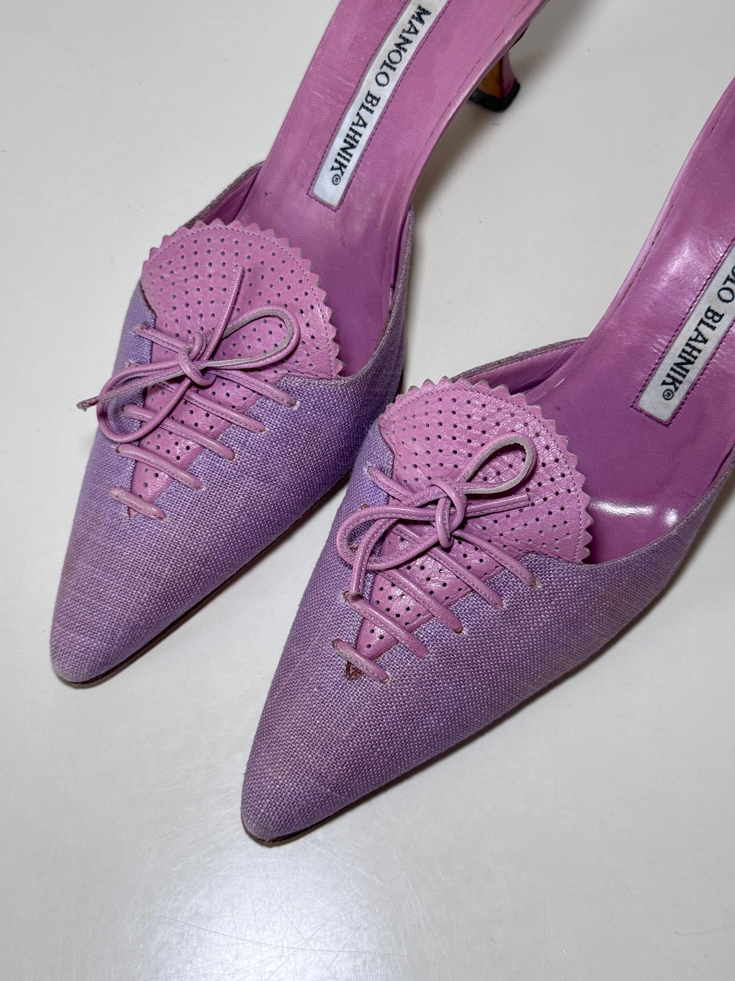 Manolo Blahnik Lavander (37)